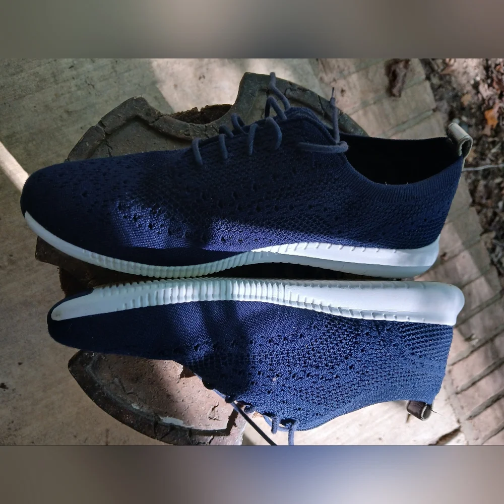 Cole Haan Grand Navy Knit Sneakers.‎ Sz9B